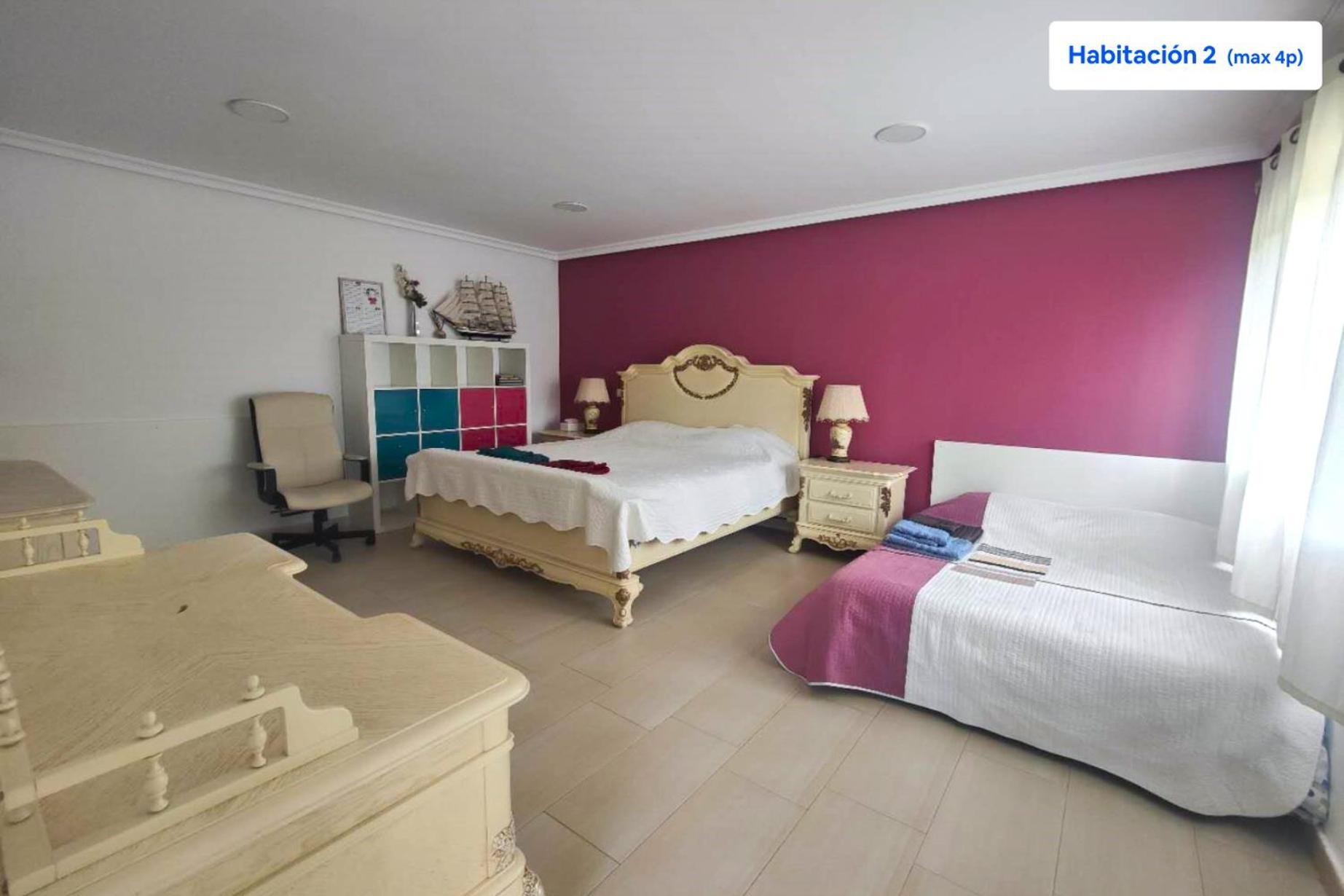 Chalet Con Piscina Y Jacuzzi En Madrid Alquila Habitaciones Algete エクステリア 写真