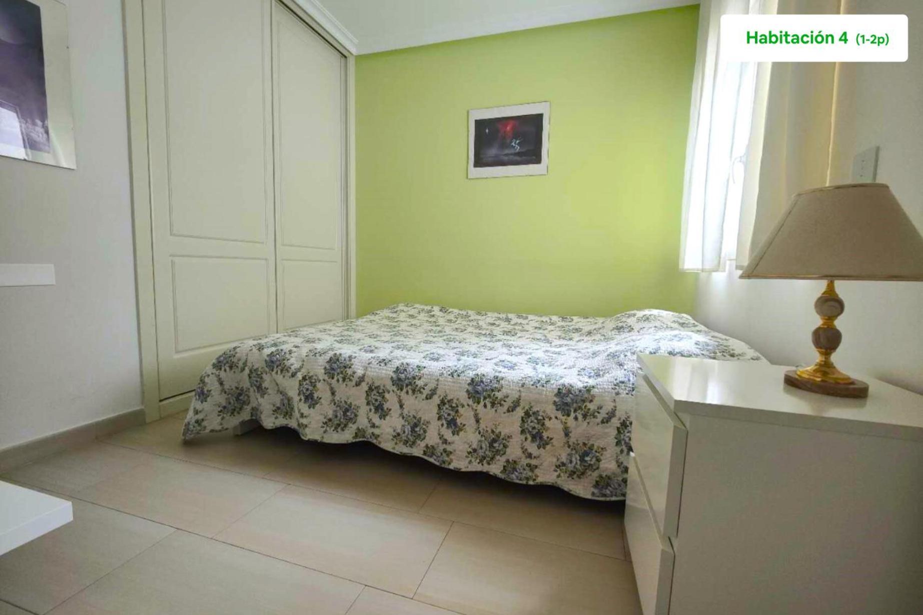 Chalet Con Piscina Y Jacuzzi En Madrid Alquila Habitaciones Algete エクステリア 写真
